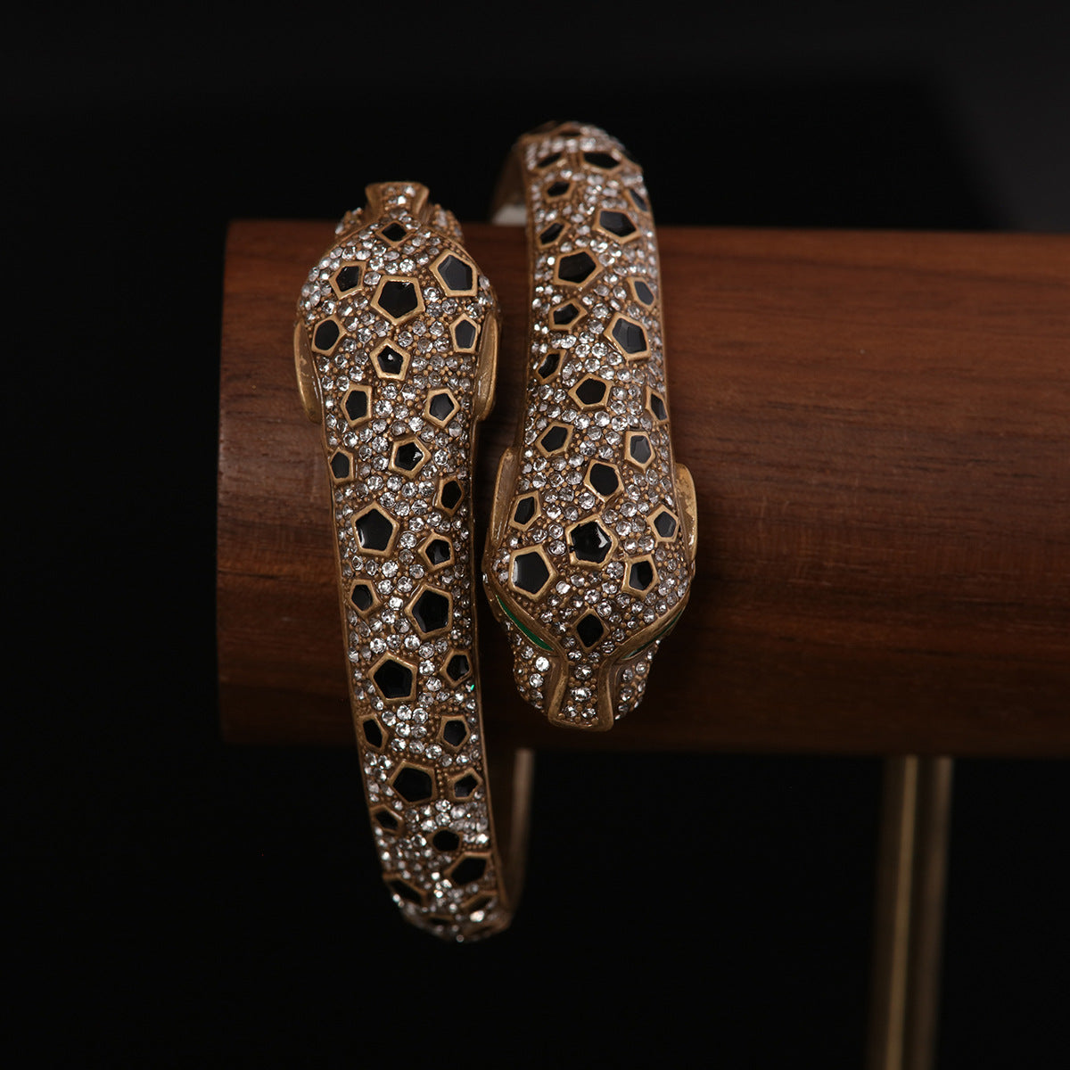 Retro style niche leopard head diamond bracelet