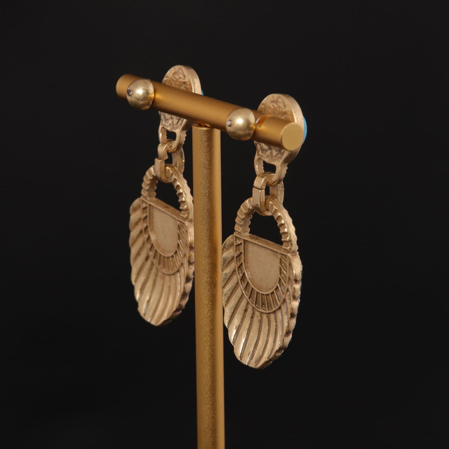 Premium natural shell retro earrings